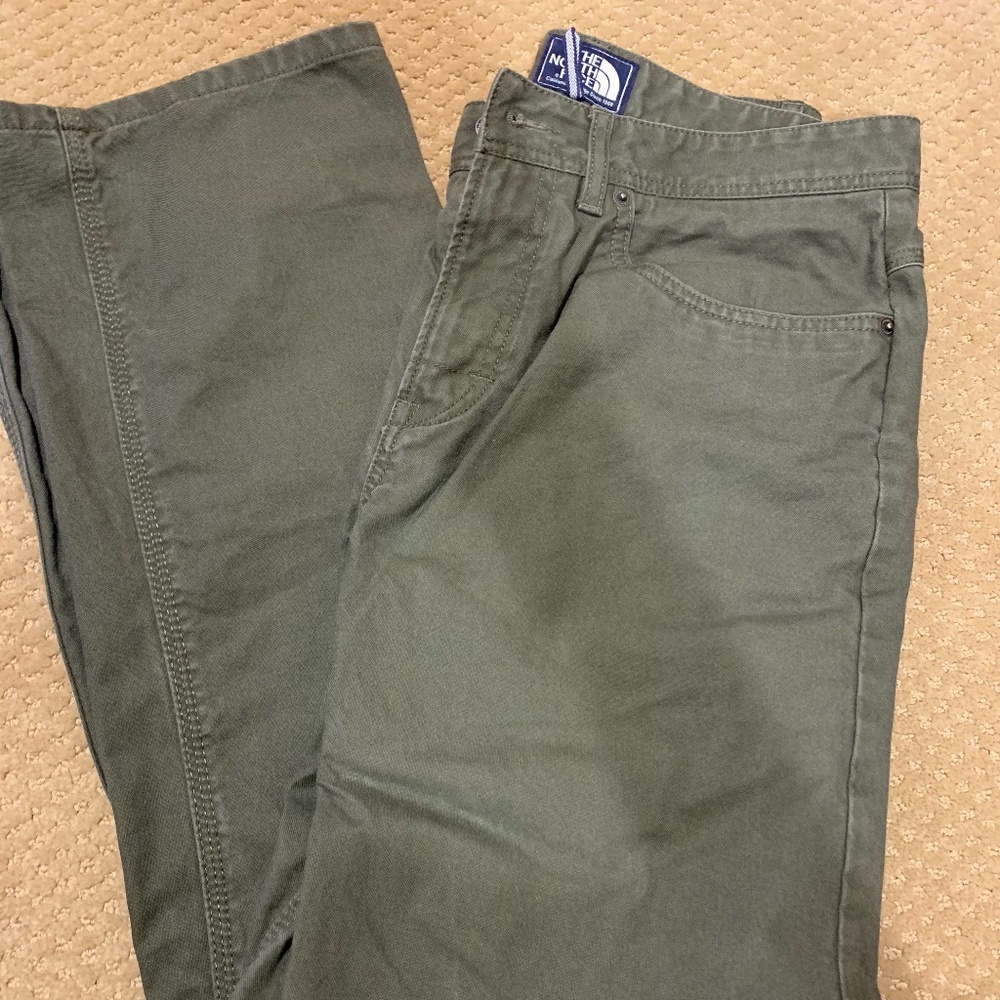 Northface Causal Jeans